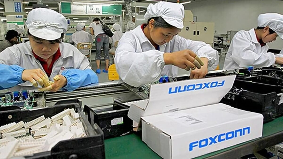 Apple Manufacture Products in China
