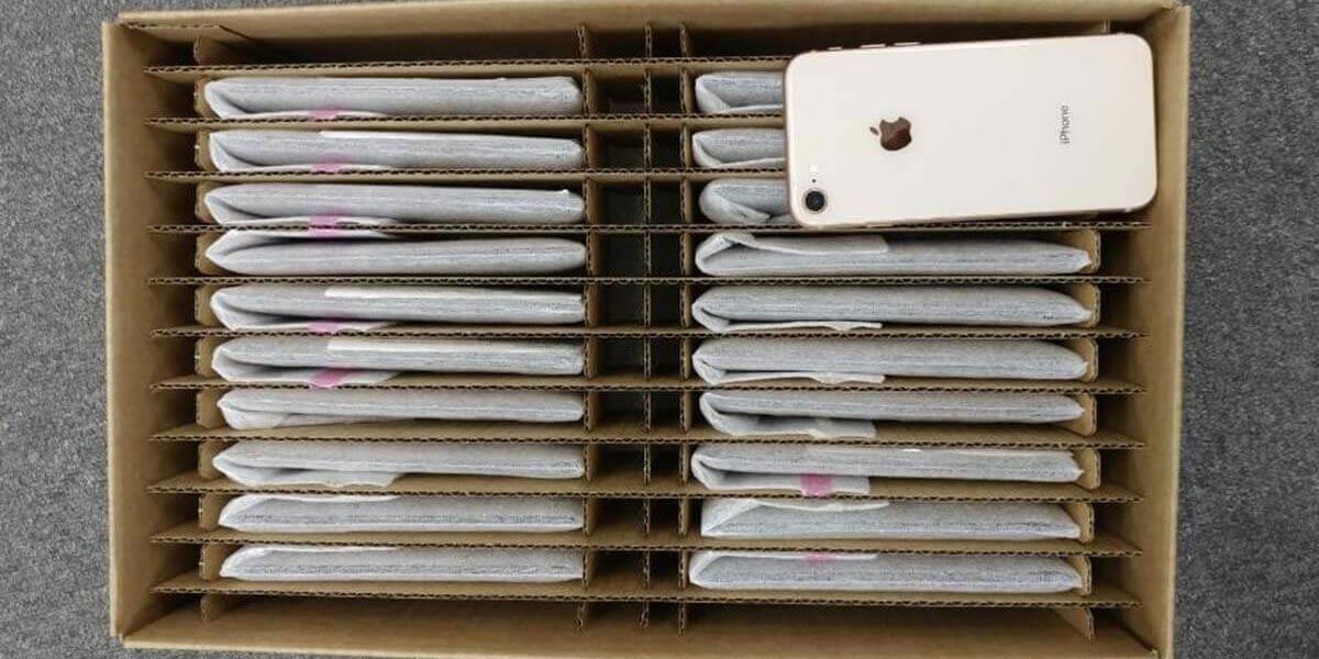 Consider Before Purchasing iPhones in Bulk